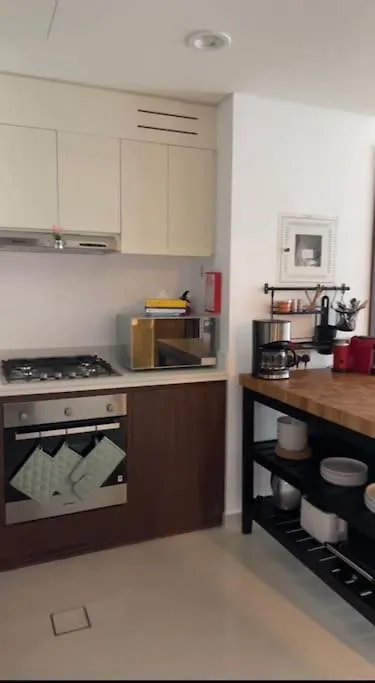 New Luxury Modern Canal View. Apartment Dubai
