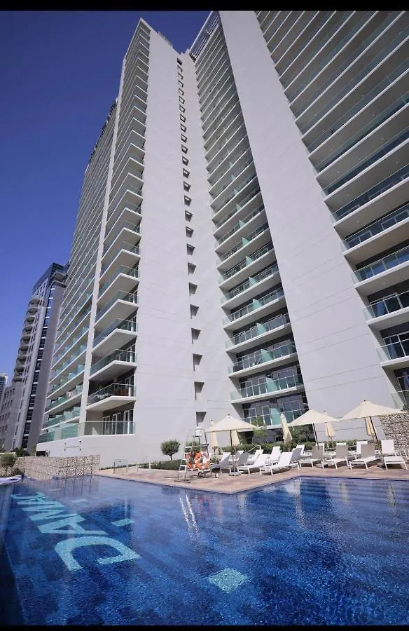 New Luxury Modern Canal View. Apartment Dubai